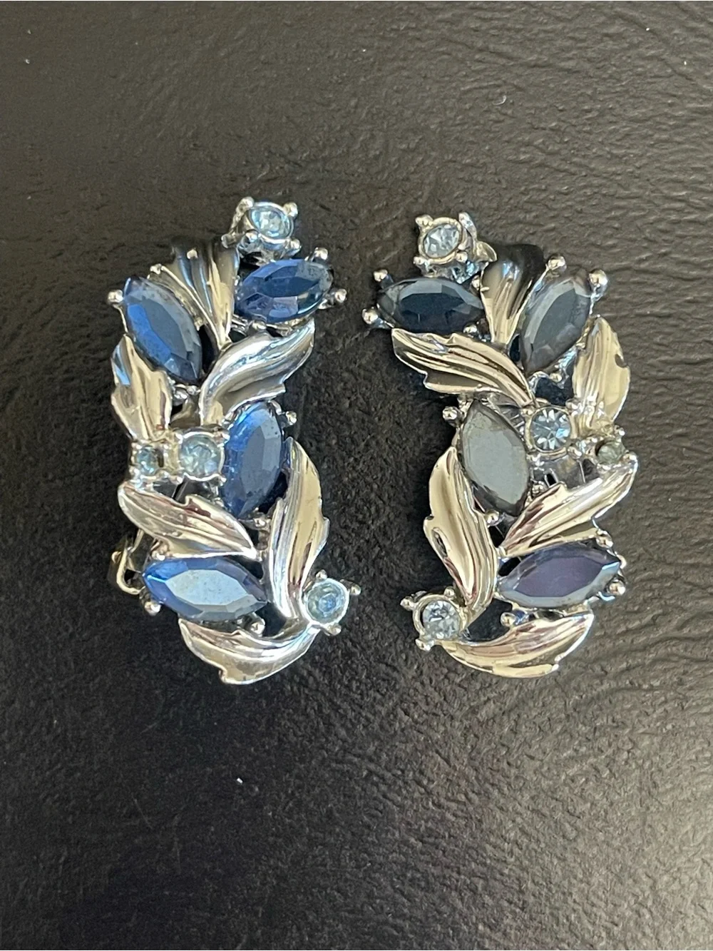 Vintage Sarah COV Silver-Tone Blue rhinestone Leaf Brooch and Clip-On Earrings